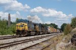 CSXT 466 Leads M427 at Dover